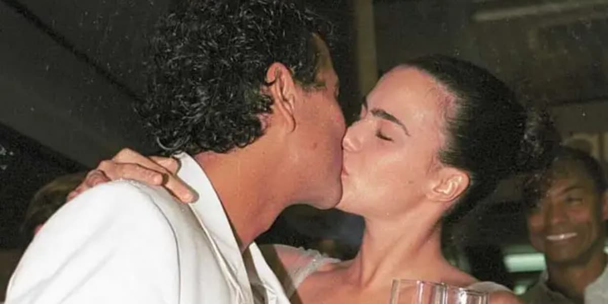 Ana Paula Arósio e Marcos Palmeira terminaram o relacionamento de um ano e meio devido a conflito de interesses na vida pessoal (Foto Reprodução/Veja) Ana Paula Arósio e Marcos Palmeira terminaram o relacionamento de um ano e meio devido a conflito de interesses na vida pessoal (Foto Reprodução/Veja)
