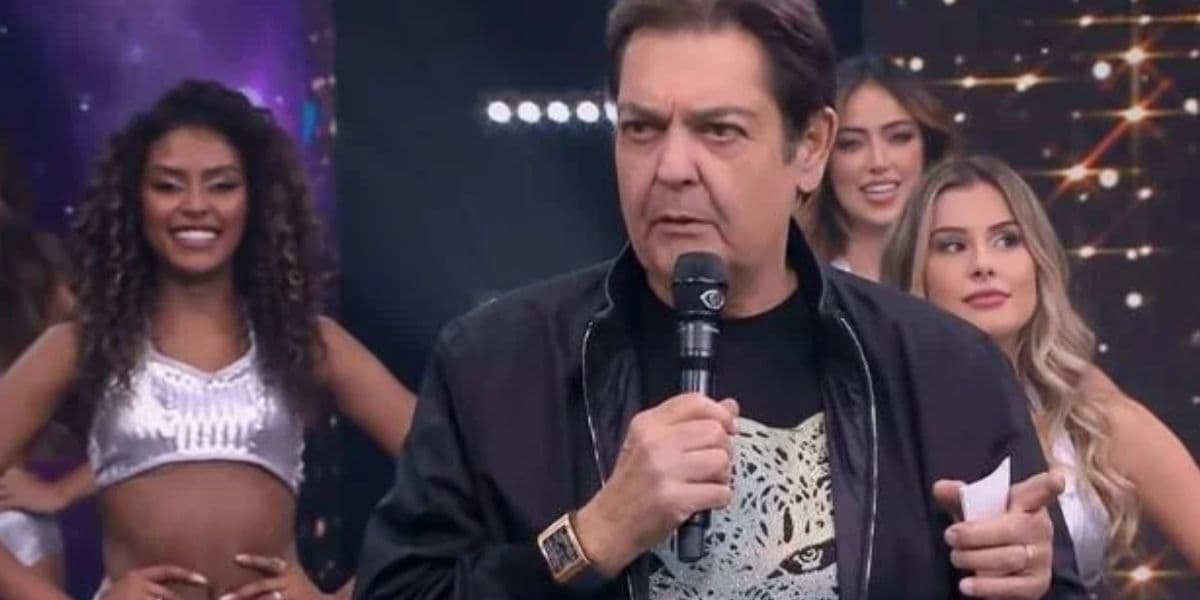 Famoso cantor se recusa a pisar no programa do Faustão, após situação revoltante que passou com apresentador - Foto Reprodução Band Famoso cantor se recusa a pisar no programa do Faustão, após situação revoltante que passou com apresentador - Foto Reprodução Band