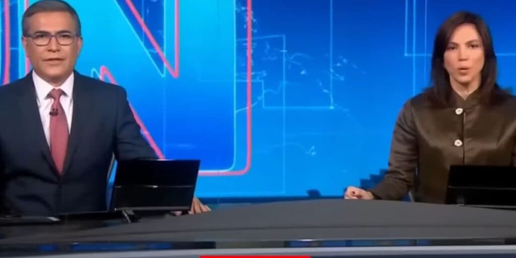 Sem Bonner e Renata, coube a Ana Paula e Hélter dar notícia mais triste do Jornal Nacional: "O país perde"