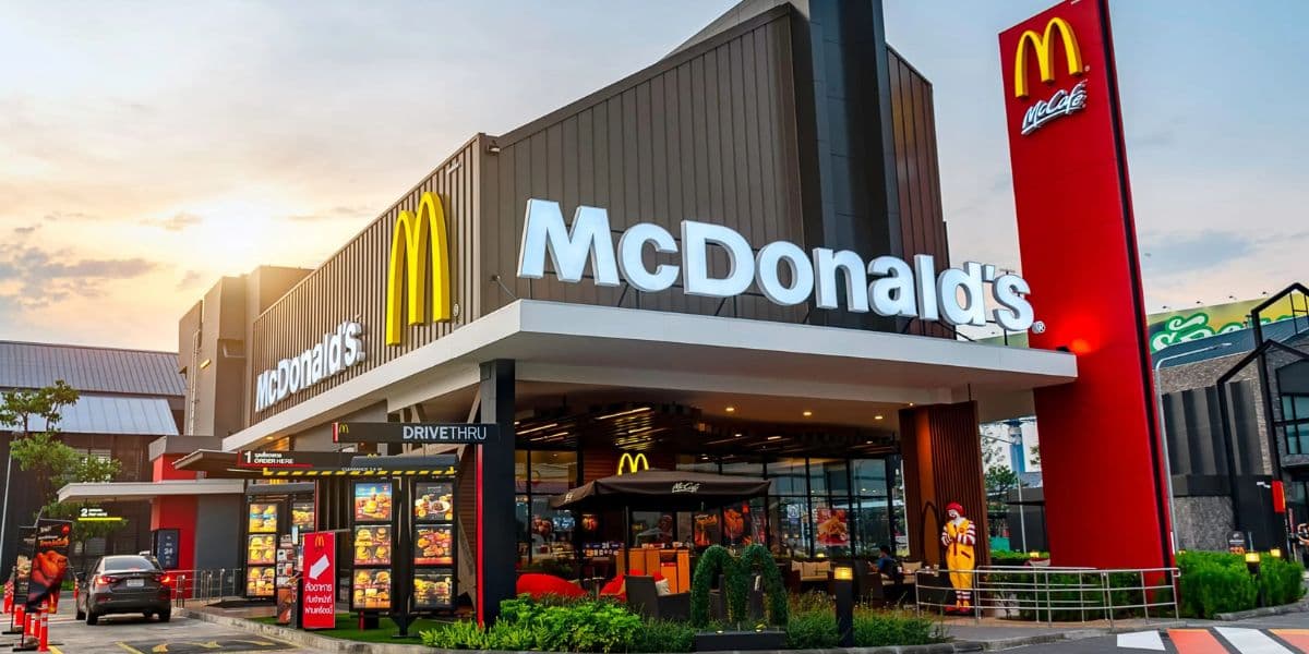 Mc Donald's provoca revolta de clientes após atitude inaceitável - Foto Reprodução Internet Mc Donald's provoca revolta de clientes após atitude inaceitável - Foto Reprodução Internet