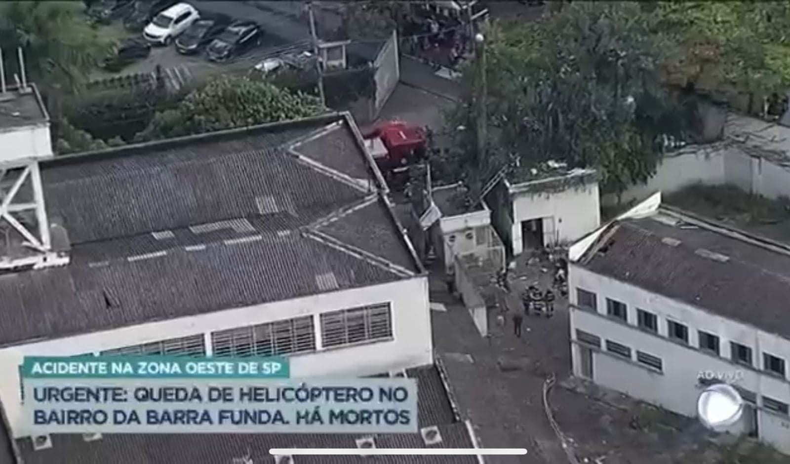 Plantão da Record paralisa sua programação com notícia de queda de aeronave, e Reinaldo Gottino confirma que há mortos - Foto Reprodução Record Plantão da Record paralisa sua programação com notícia de queda de aeronave, e Reinaldo Gottino confirma que há mortos - Foto Reprodução Record