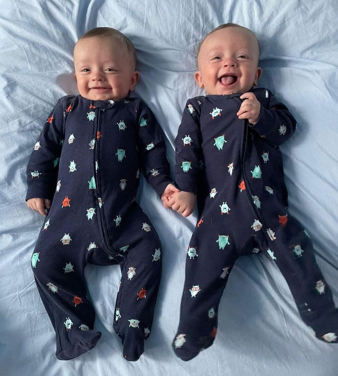 Roque e o Raul, filhos gêmeos do ator Emilio Dantas - Foto Reprodução Instagram Roque e o Raul, filhos gêmeos do ator Emilio Dantas - Foto Reprodução Instagram