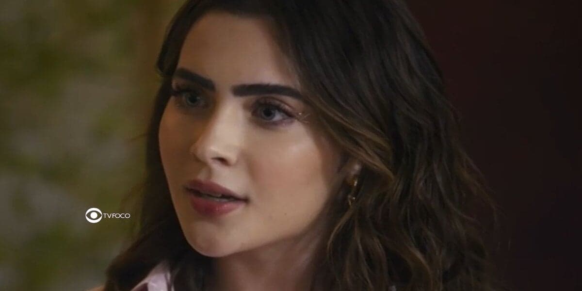 Chiara (Jade Picon) em cena de Travessia (Foto: Reprodução / Globo) Chiara (Jade Picon) em cena de Travessia (Foto: Reprodução / Globo)