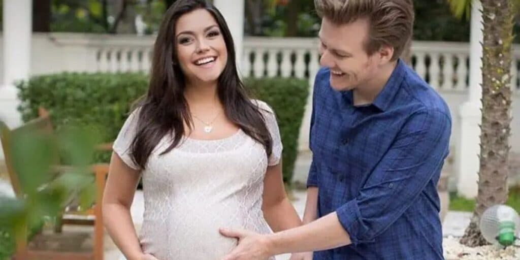 Thais Fersoza fala sobre gravidez do 3º filho com Michel Teló: "Estamos super felizes com nossa duplinha"
