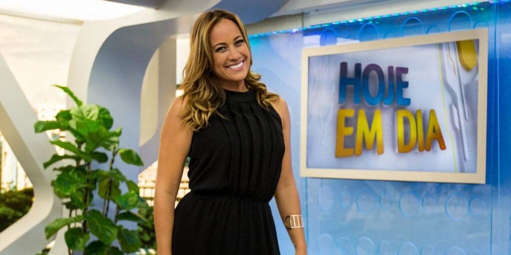 Discreta, Renata Alves, do Hoje em Dia, entrega com quem vive relação há anos: “Meu amor”