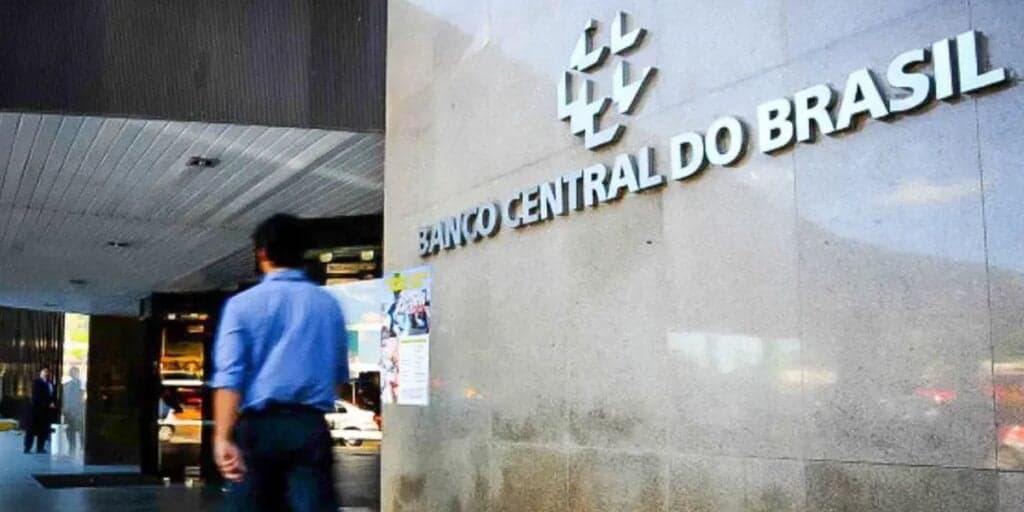Alerta GERAL: Banco Central emite comunicado IMPORTANTE sobre juros e brasileiros têm que estar cientes