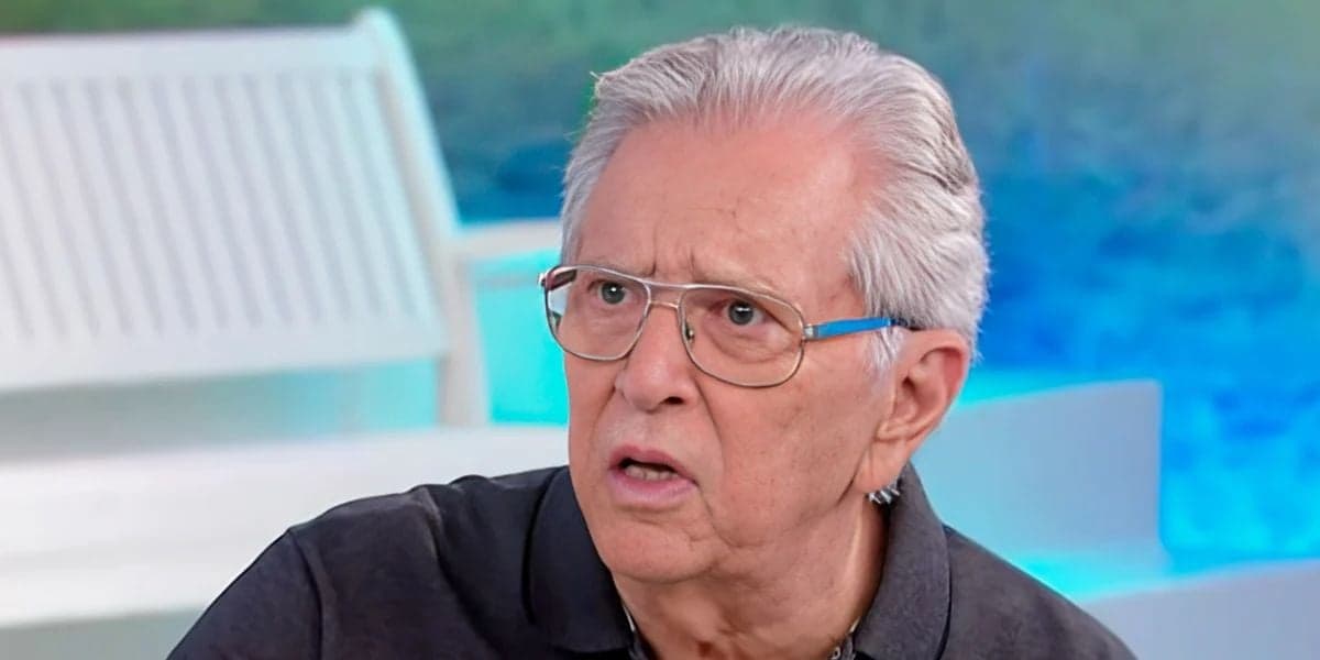 Carlos Alberto de Nóbrega da A Praça é Nossa, no SBT - Foto Reprodução Internet Carlos Alberto de Nóbrega da A Praça é Nossa, no SBT - Foto Reprodução Internet