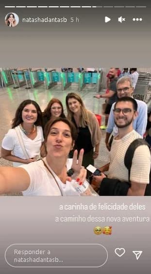 Esposa de William Bonner, Natasha Dantas, surgiu ao lado de Fátima Bernardes em aeroporto - Foto Reprodução Instagram Esposa de William Bonner, Natasha Dantas, surgiu ao lado de Fátima Bernardes em aeroporto - Foto Reprodução Instagram