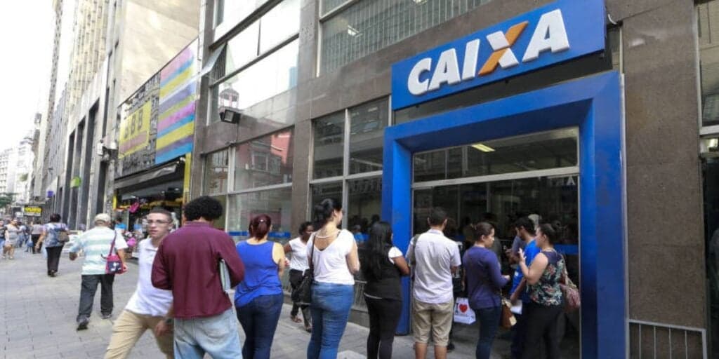 PRESENTE: Caixa confirma BENEFÍCIO aos clientes HOJE e você pode ter dinheiro fácil na mão