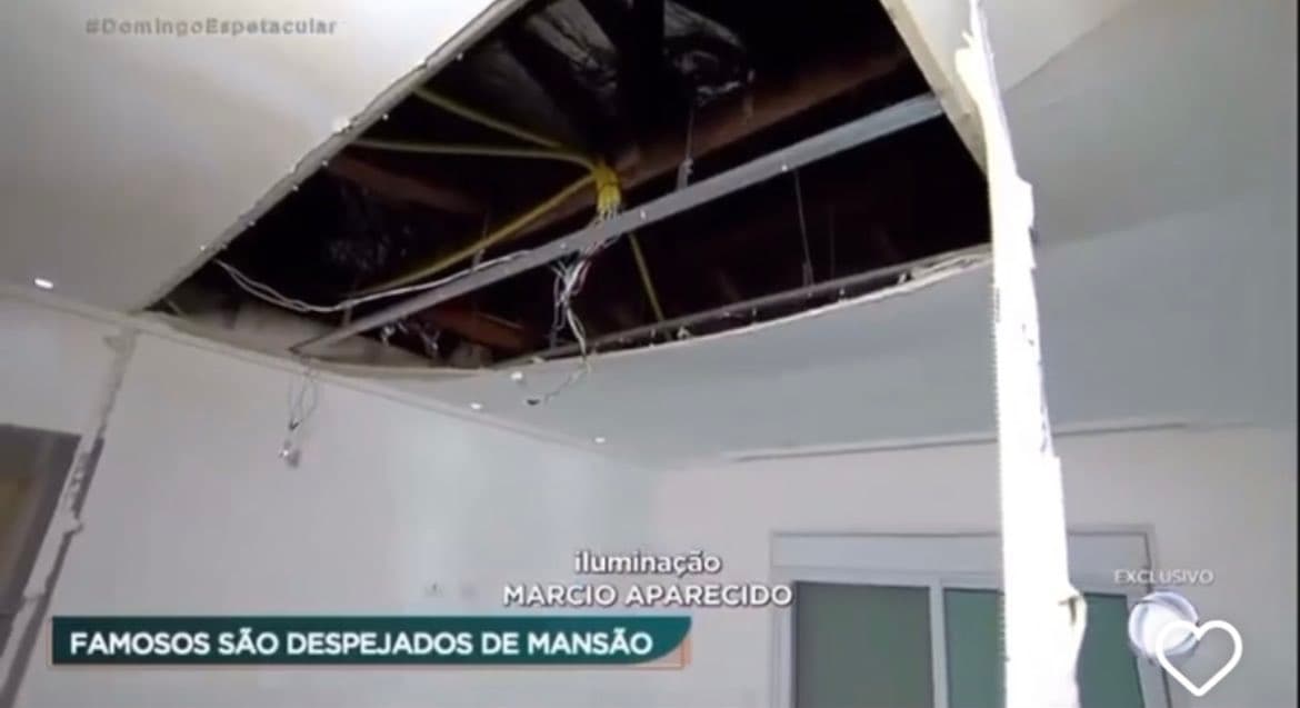 Mansão de Mc Guimê e Lexa danificada - Foto Reprodução Twitter Mansão de Mc Guimê e Lexa danificada - Foto Reprodução Twitter