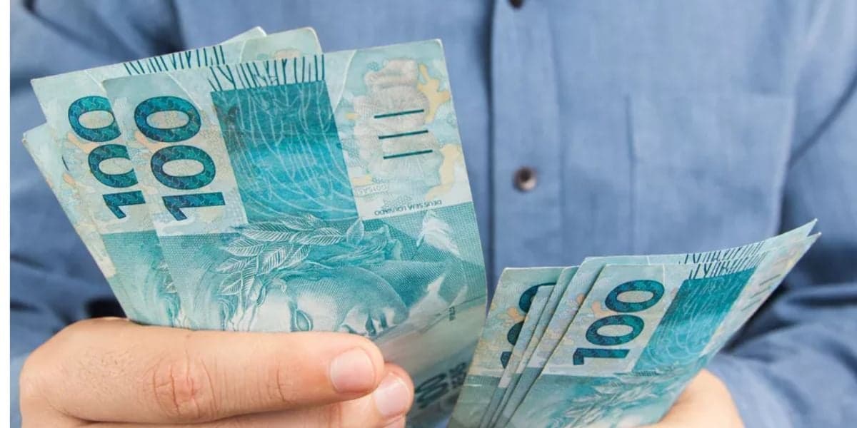 Mudança sobre o 13º salário acaba de ser anunciada e pega brasileiros de SURPRESA - Foto Reprodução Internet Mudança sobre o 13º salário acaba de ser anunciada e pega brasileiros de SURPRESA - Foto Reprodução Internet