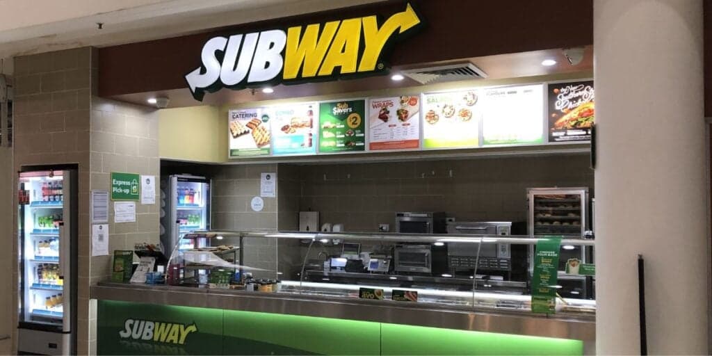 O inacreditável objeto encontrado por mulher no lugar de lanche no Subway