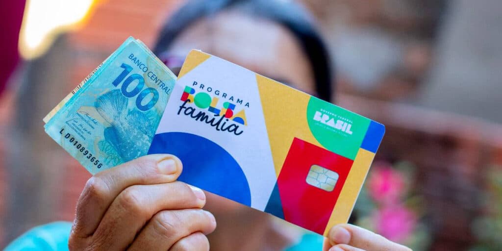 CUIDADO COM BLOQUEIO: Governo envia alerta para quem recebe Bolsa Família