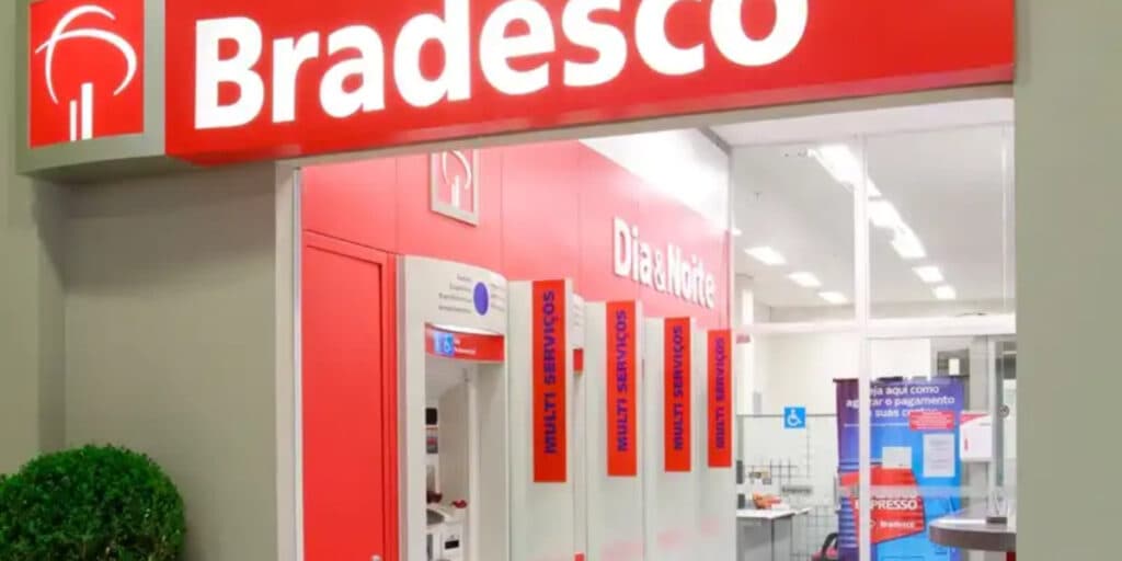 Situação do Bradesco está enfurecendo clientes neste sábado (15) e você precisa ver isso