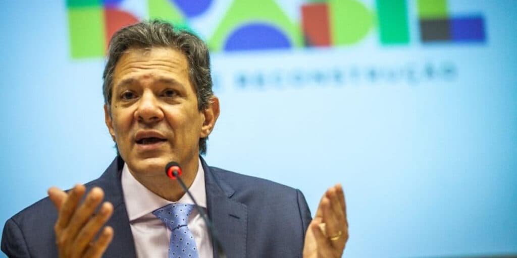 Aposentados e pensionistas são fortemente afetados com decisão que o governo acaba de tomar