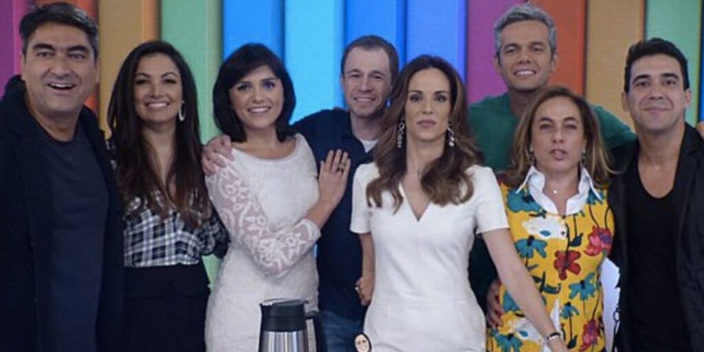 Ex apresentador da Globo entrega ligação de urgência recebida e o que ouviu: "A Patrícia Poeta agora saiu"