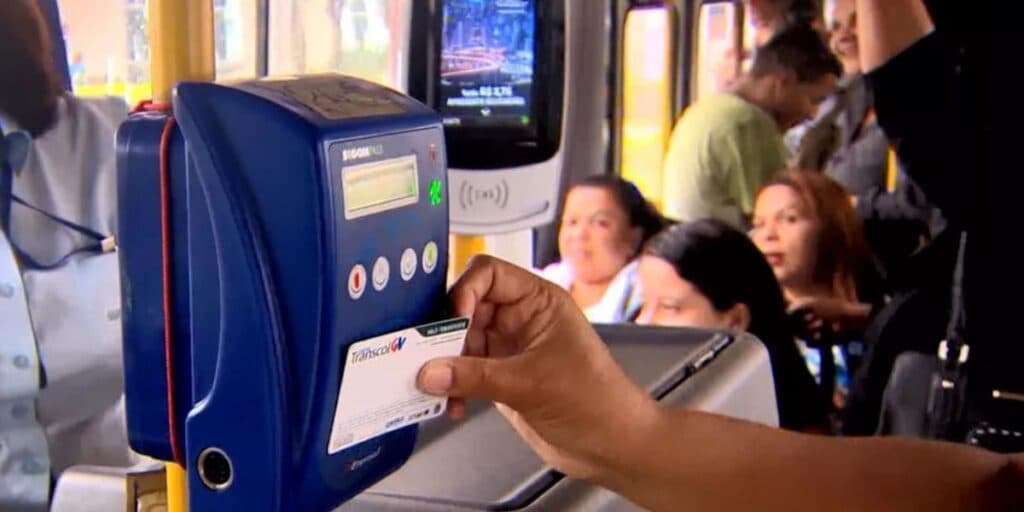Tristeza: Passagem de ônibus tem aumento confirmado HOJE (31) para ESTAS pessoas e você pode ser afetado