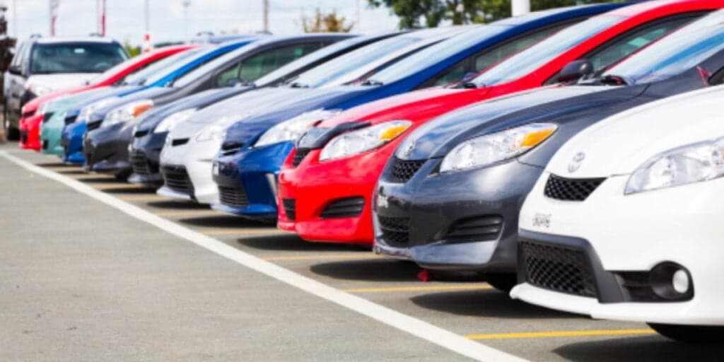 Toyota relança famoso carro popular para substituir o Etios e com preço abaixo dos R$ 50 mil