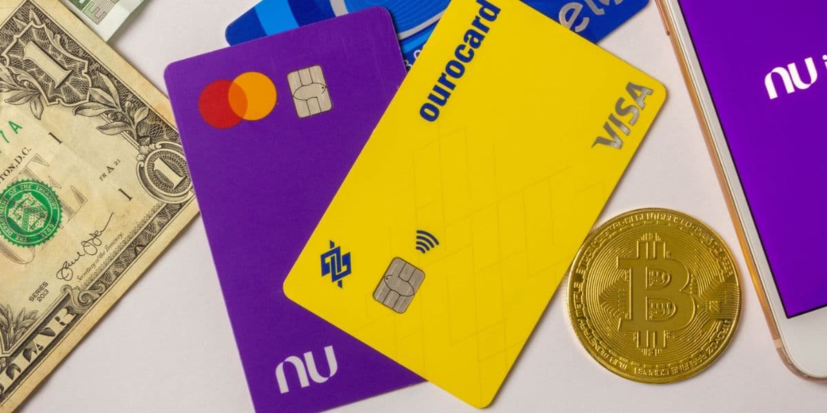 Cartões dos bancos do Nubank e Banco do Brasil - Foto Reprodução Internet Cartões dos bancos do Nubank e Banco do Brasil - Foto Reprodução Internet