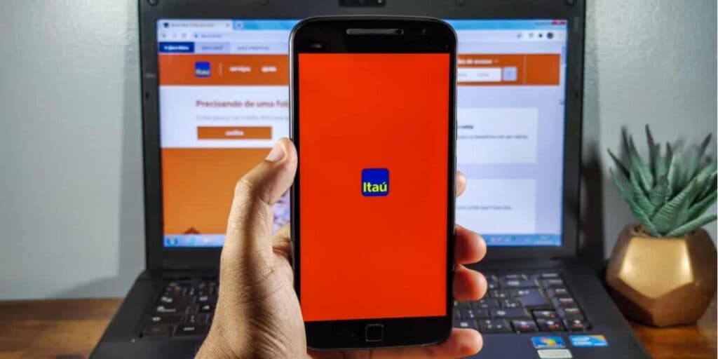 Itaú faz comunicado a todos os clientes e revela situação com alerta máximo