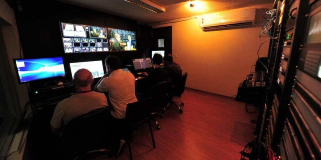 Falência: O triste fim de emissora de TV revolucionária, o susto dos funcionários e a decepção do telespectador
