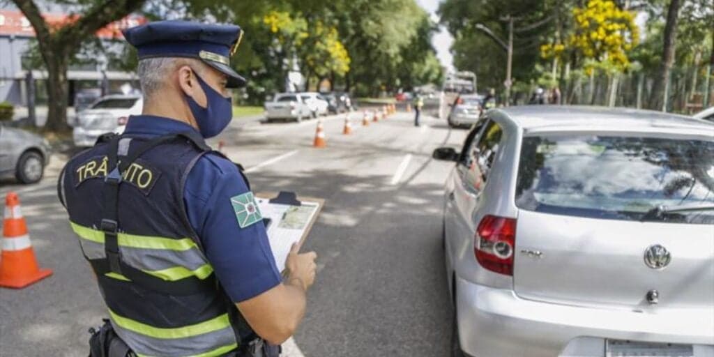 Alerta: Nova lei de trânsito entra em vigor e motoristas podem pagar fortuna caso sejam flagrados