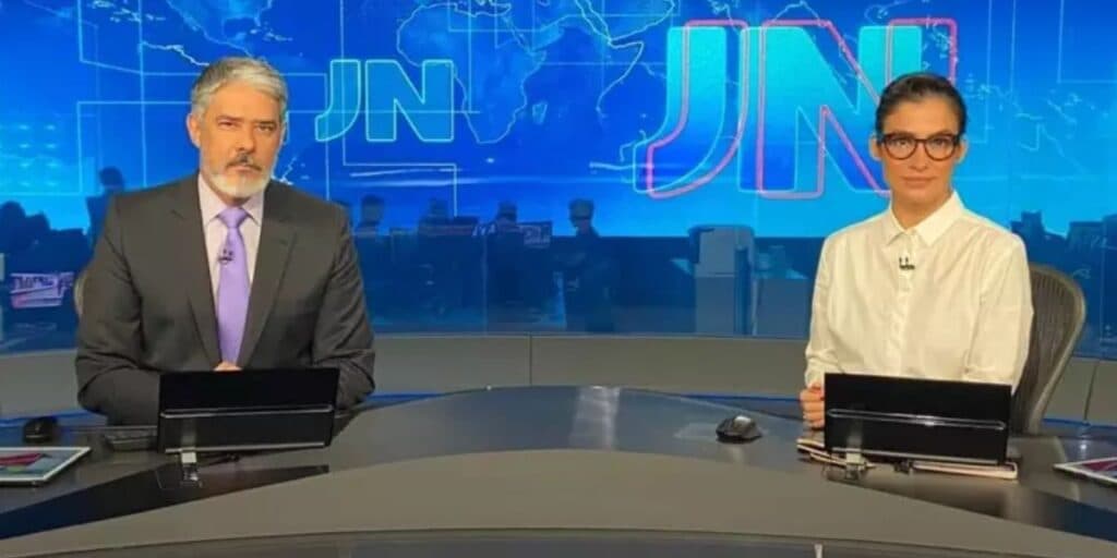 Com Jornal Nacional cortado na metade, Renata Vasconcellos surge com Bonner e dá notícia que ninguém queria
