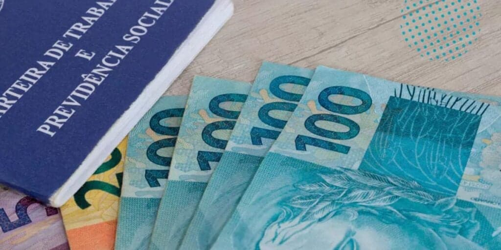 13º salário ANTECIPADO: Veja como saber se você já pode sacar o dinheiro extra no aplicativo
