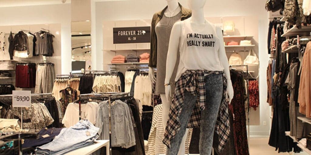Do auge à falência: o adeus da marca de roupa amada no Brasil que fechou todas as lojas e nunca mais voltou