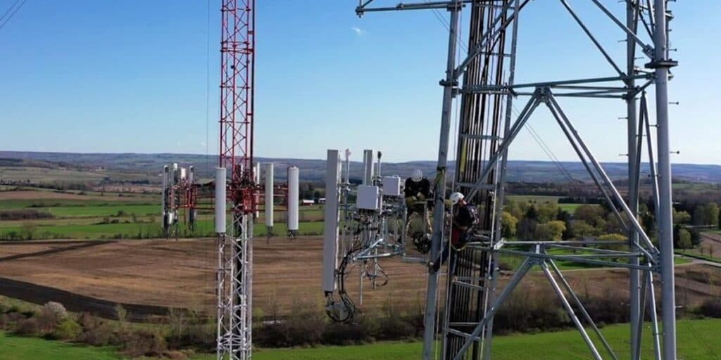 Maior empresa de telecomunicações em país entra em falência após dívidas de 625 milhões