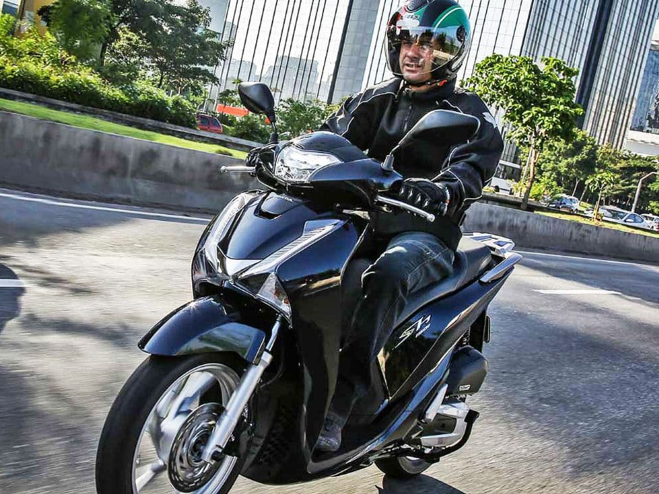 A moto Honda SH150i 2020 - Foto Reprodução Internet A moto Honda SH150i 2020 - Foto Reprodução Internet