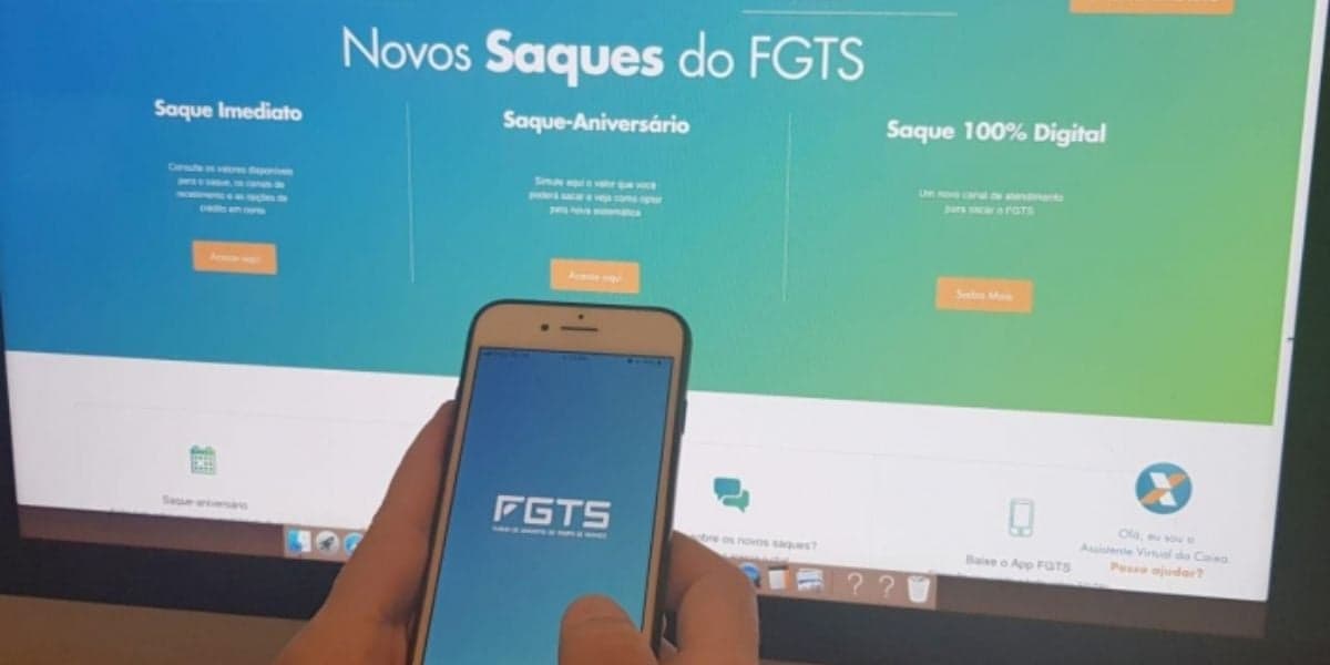 Aplicativo do FGTS em celular e site aberto em computador - Foto Reprodução Internet Aplicativo do FGTS em celular e site aberto em computador - Foto Reprodução Internet
