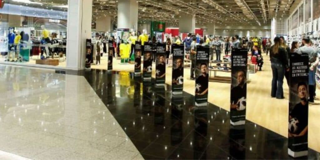 Loja tradicional e gigante de shoppings, baixa as portas, fecha 10 unidades e está vivendo assim