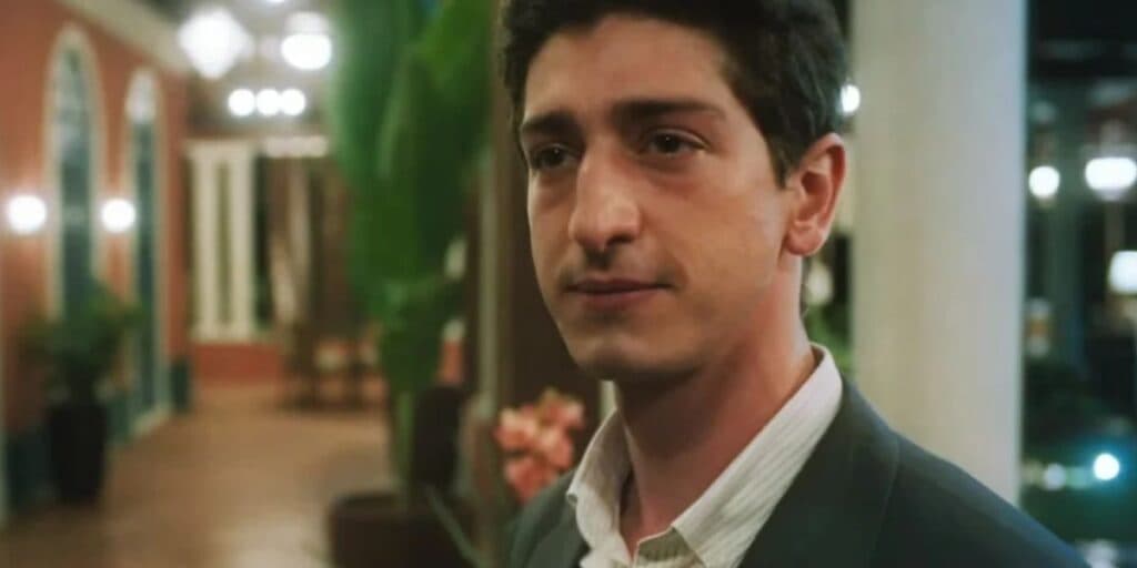 Terra e Paixão - Daniel fica prestes a desmascarar segredo sórdido de Irene e se choca: "Como assim?"
