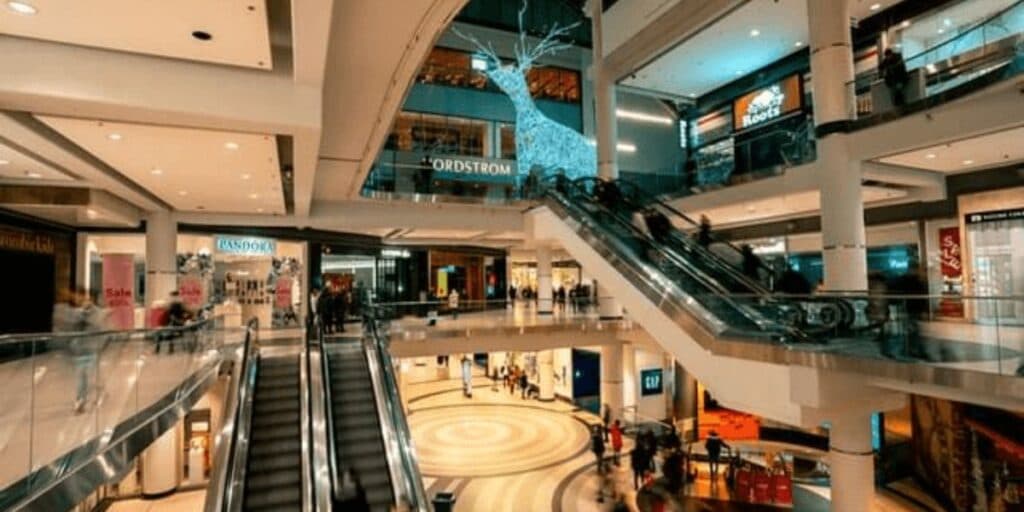 O fim de uma era e dos shoppings: Lojas muito populares anunciam falências e fechamentos, e geram TEMOR