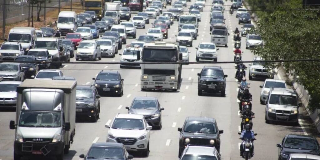 Péssima notícia para donos de carros e motos é confirmada para esta semana e você precisa correr