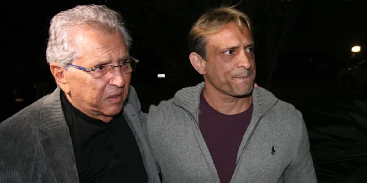 Carlos Alberto e o seu filho Marcelo - Foto Internet Carlos Alberto e o seu filho Marcelo - Foto Internet