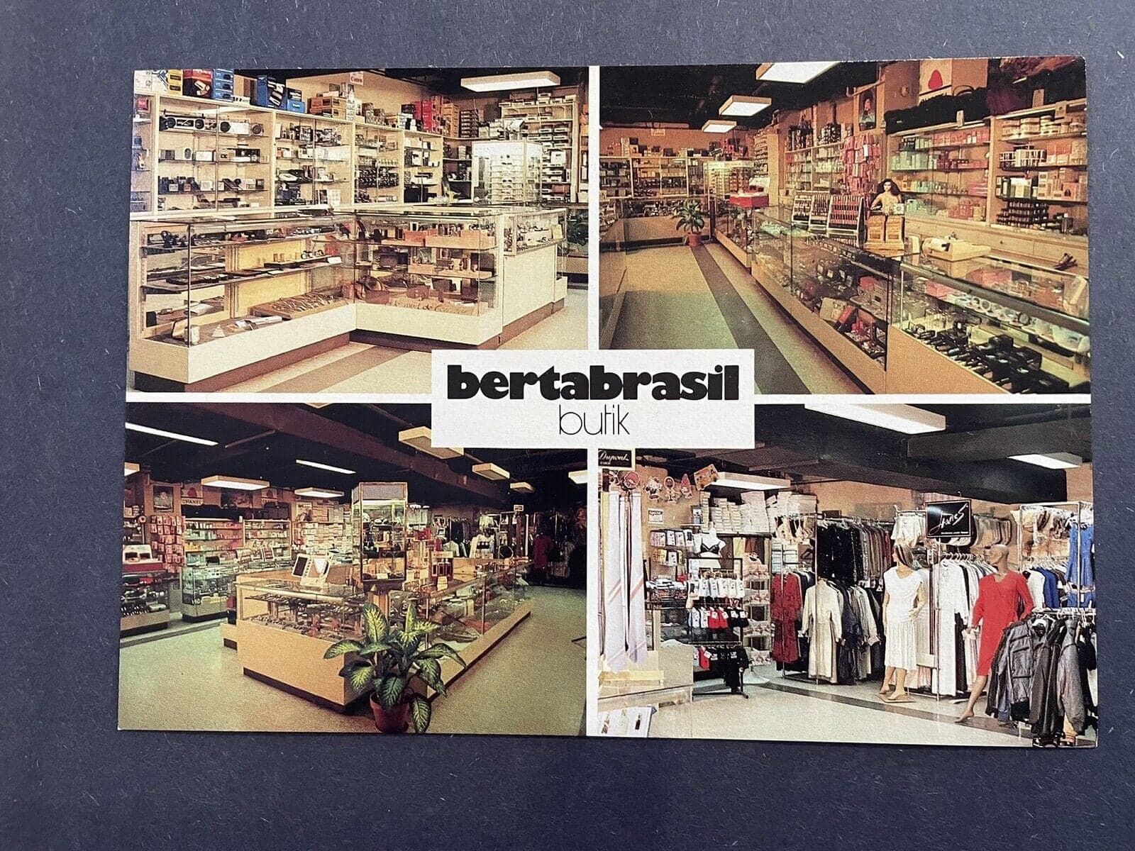 Cartão portal da Loja da Berta Brasil Butik em Nova Iork - Foto Reprodução Internet Cartão portal da Loja da Berta Brasil Butik em Nova Iork - Foto Reprodução Internet