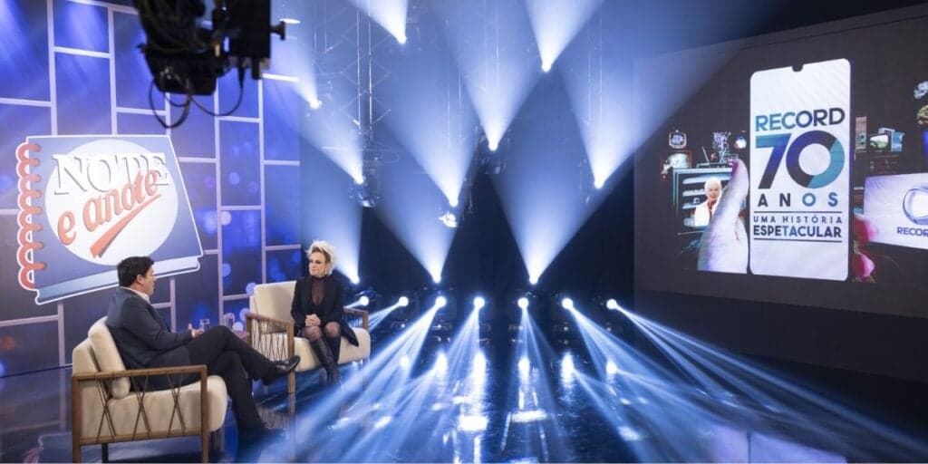 Ana Maria Braga grava na Record TV homenagem aos 70 anos da emissora