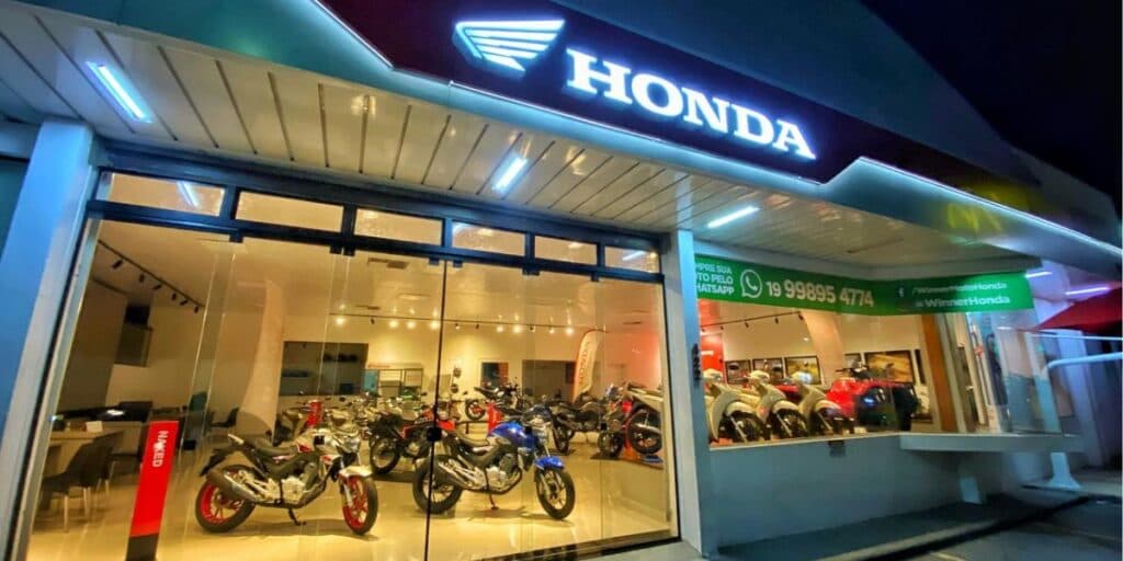Modelo INCRÍVEL e preço chocante: Honda faz SUPER LANÇAMENTO de MOTO em 2023 para bater rivais