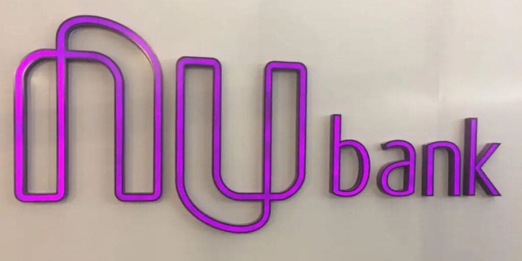 "Todo cuidado é pouco": Situação aterroriza clientes do Nubank e banco é obrigado a emitir comunicado