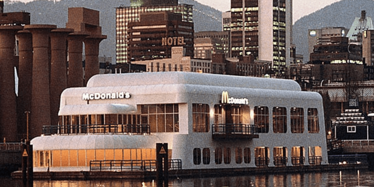 McBarge (Reprodução/Internet) McBarge (Reprodução/Internet)