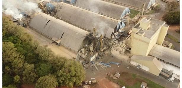 Um silo de grãos explodiu na cidade de Palotina, no Paraná (Foto: Divulgação) Um silo de grãos explodiu na cidade de Palotina, no Paraná (Foto: Divulgação)
