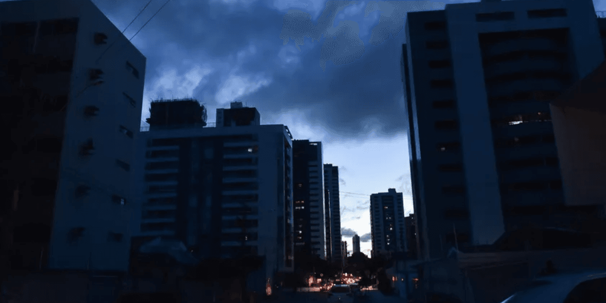 Cidade sem luz (Reprodução/internet) Cidade sem luz (Reprodução/internet)