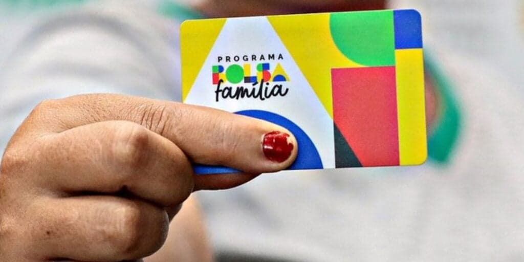 MELHOR NOTÍCIA PARA HOJE (23): Bolsa Família acaba ter mudança confirmada e beneficiários comemoram