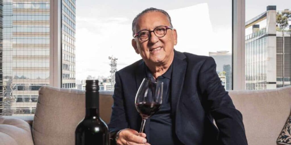 Beirando o 1 bilhão, Galvão Bueno é dono de empresa de bebidas, que você já deve ter tomado e não sabia