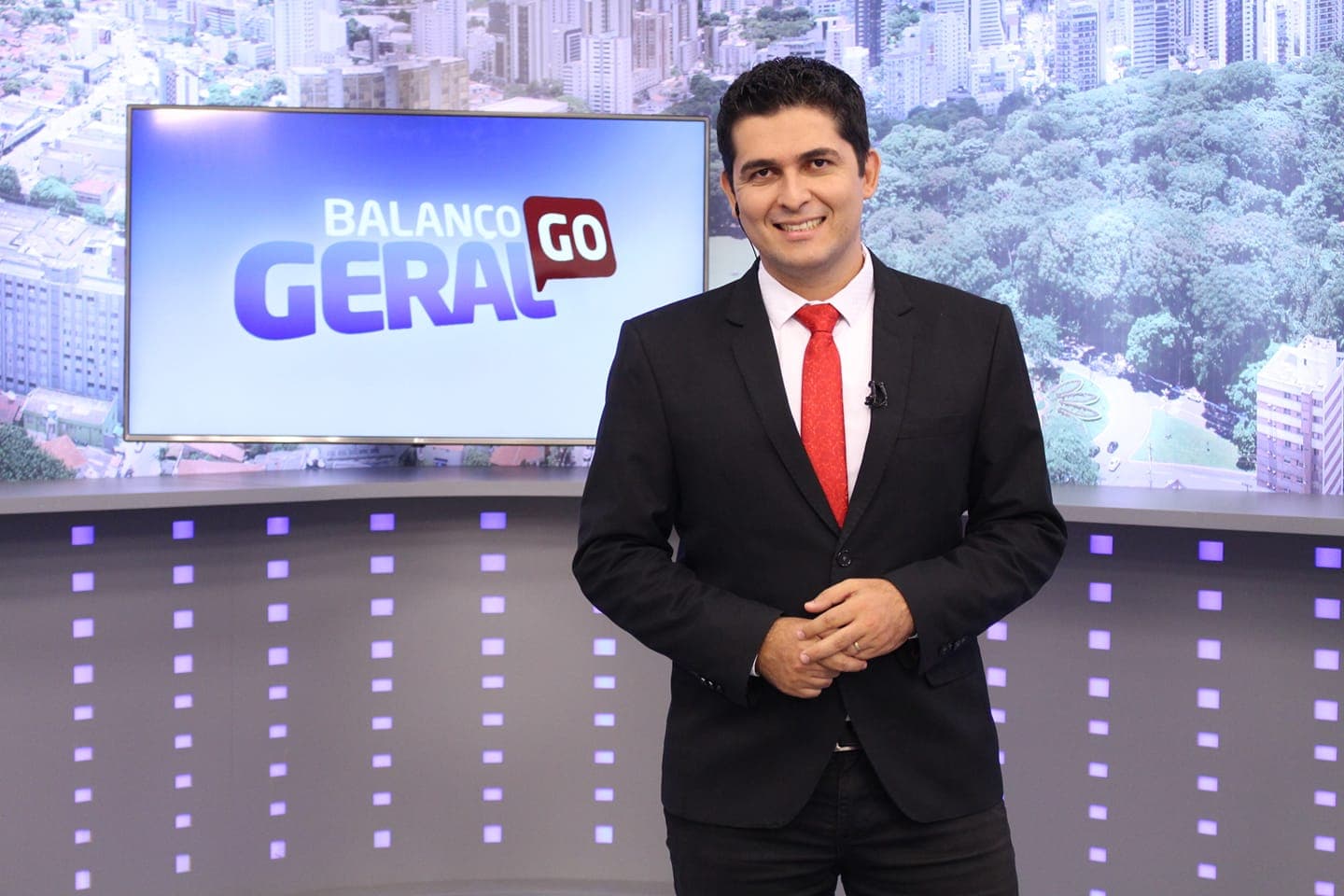 Marcelo Vidal âncora que foi demitido da Record após 13 anos - Foto Reprodução Internet Marcelo Vidal âncora que foi demitido da Record após 13 anos - Foto Reprodução Internet
