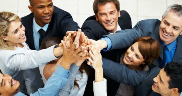 Todos precisam saber detalhes sobre a grande vitória com relação a aumento do salário, que cai como um verdadeiro presente para estes trabalhadores brasileiros - Foto Ilustrativa Canva Todos precisam saber detalhes sobre a grande vitória com relação a aumento do salário, que cai como um verdadeiro presente para estes trabalhadores brasileiros - Foto Ilustrativa Canva