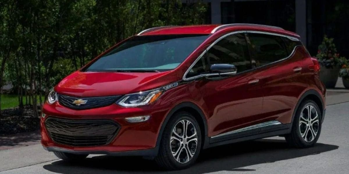 Erro grave e tirado das ruas: A medida urgente da Chevrolet após descobrir risco de incêndio nestes carros - Foto: Reprodução Erro grave e tirado das ruas: A medida urgente da Chevrolet após descobrir risco de incêndio nestes carros - Foto: Reprodução