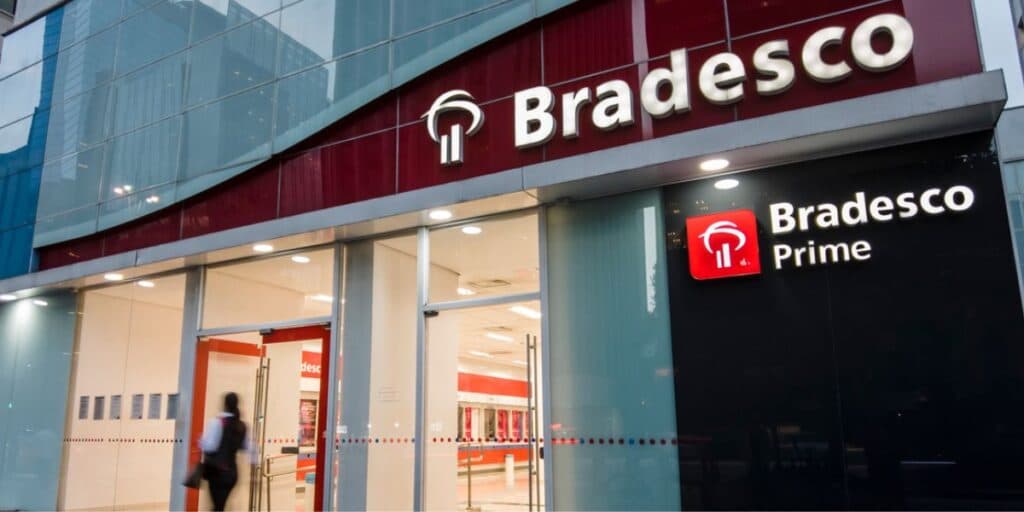 Não tem mais como esconder hoje (17/09): Caso POLÊMICO envolvendo o BRADESCO deixa brasileiros INDIGNADOS